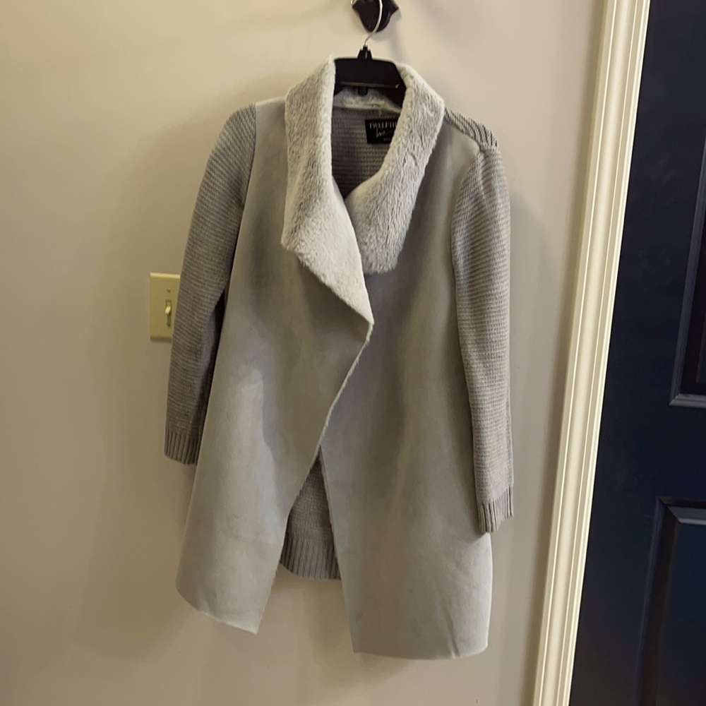 Twelfth Love, Grey long Cardigan sweater, large